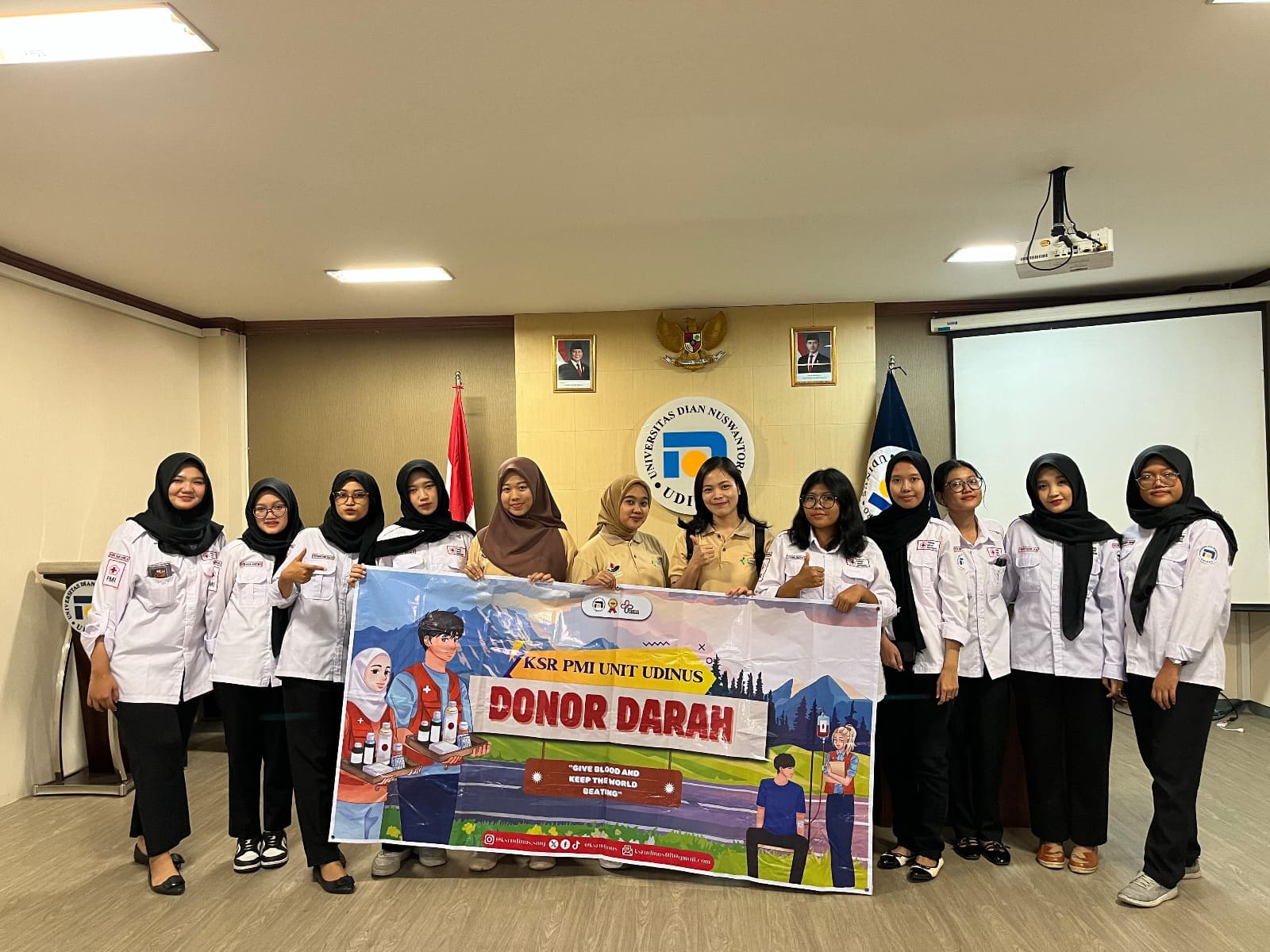 Foto bersama UDD RS kariadi